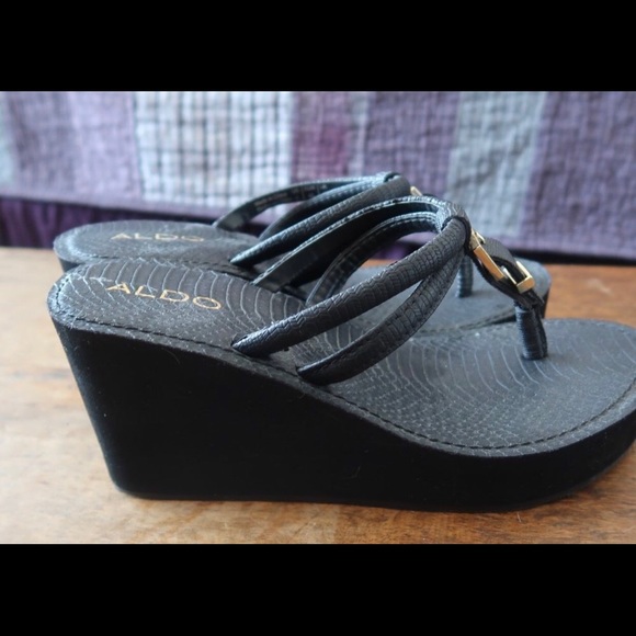 ALDO snakeskin design wedge sandals - Picture 5 of 6